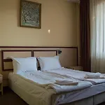 Hotell Rodina 3*